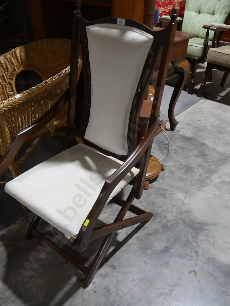 Vintage folding chair Image 1++