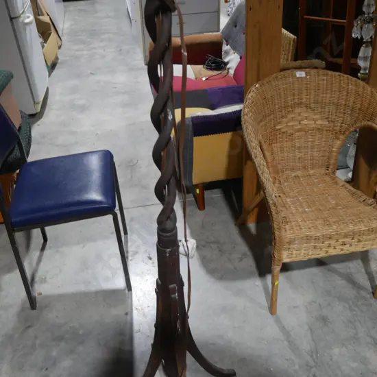 Standard lamp