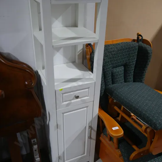 Storage shelf