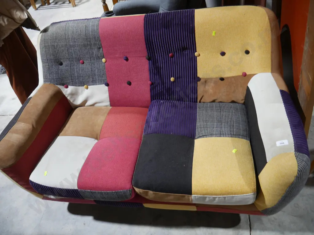 2-seater patchwork settee Image 1++