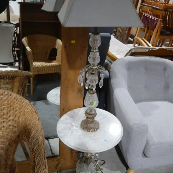 Crystal lamp table