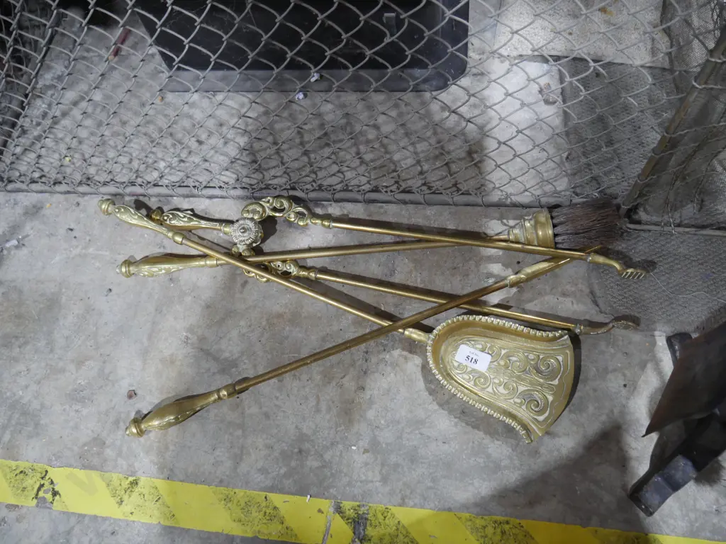 Far side tool set brass Image 1++