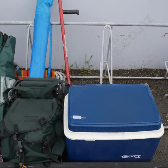 Chilly bin, camping chairs etc