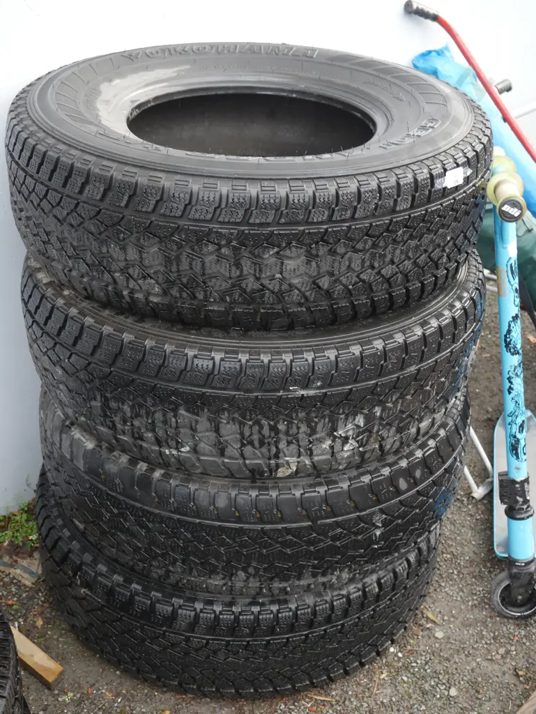 4 tyres Image 1++