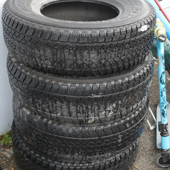 4 tyres