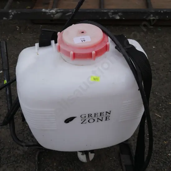 Garden sprayer