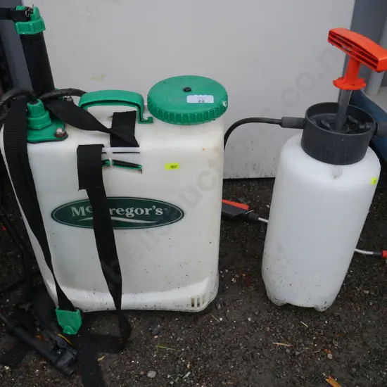 2 garden sprayers