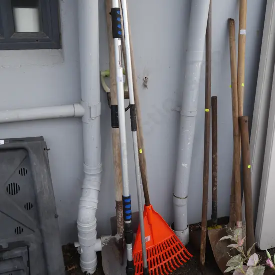 Garden tools, water brush