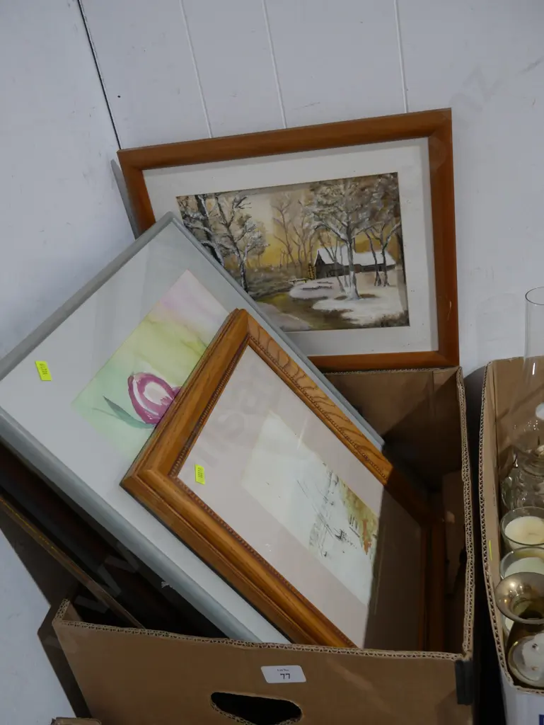 Box assorted art Image 1++