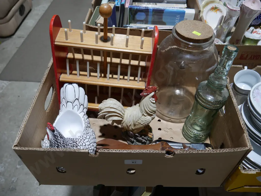 Chicken ornaments, spool rack etc Image 1++