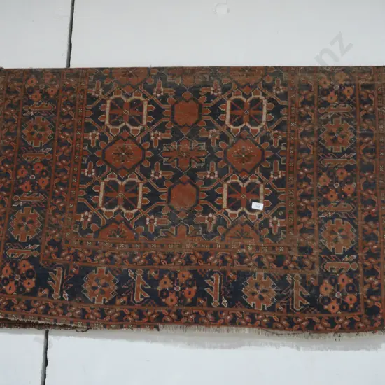 Hand knotted floor rug