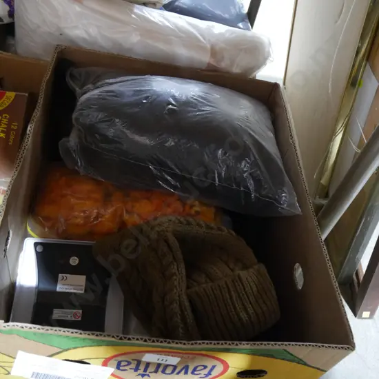 Spinning wool etc