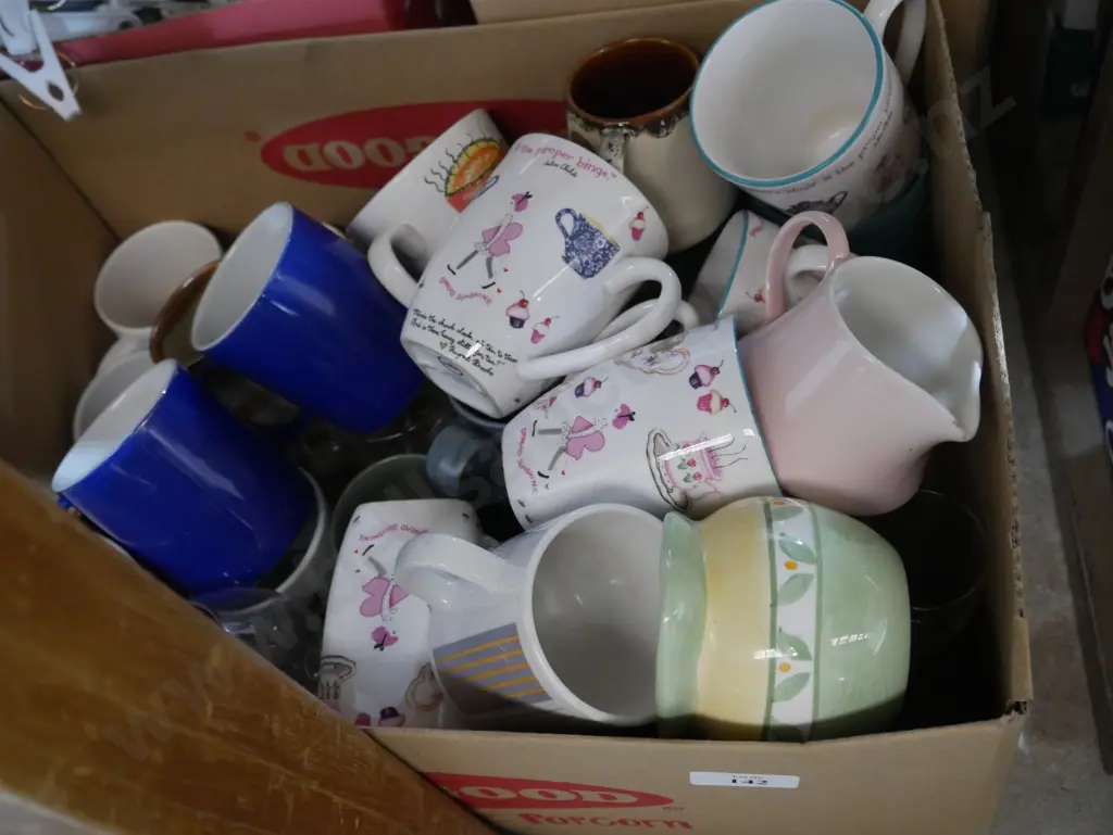 Two boxes of cups, glassware etc Image 1++