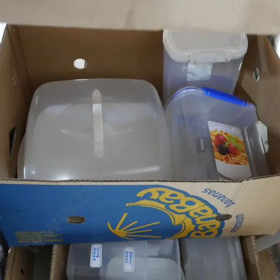 Storage containers