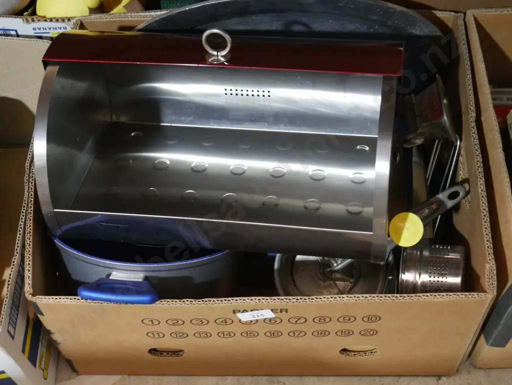 Metal bread box etc Image 1++