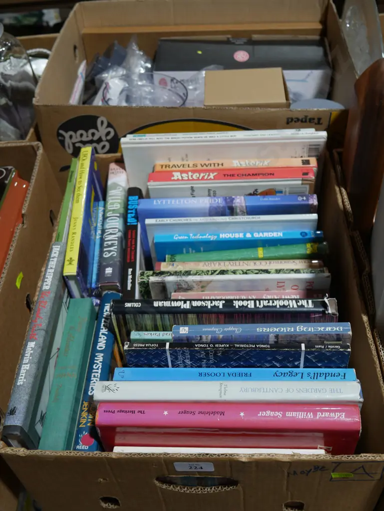 Books Image 1++