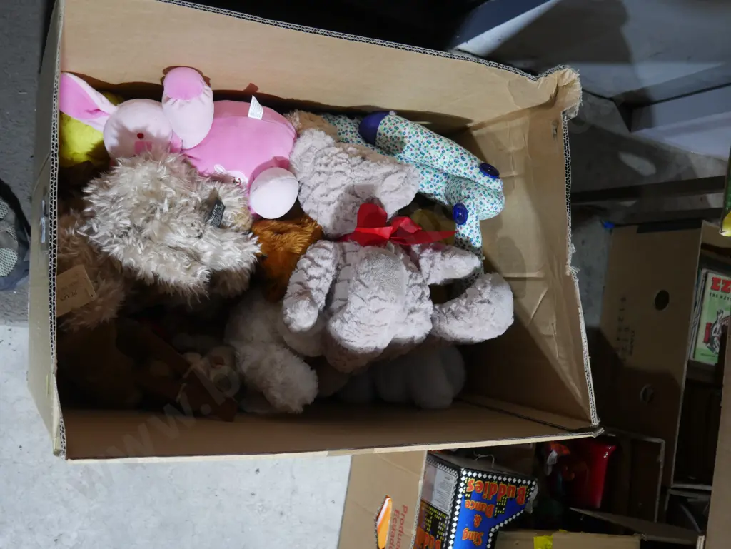 Assorted teddy bears Image 1++