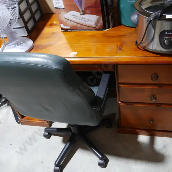 Office desk and chair