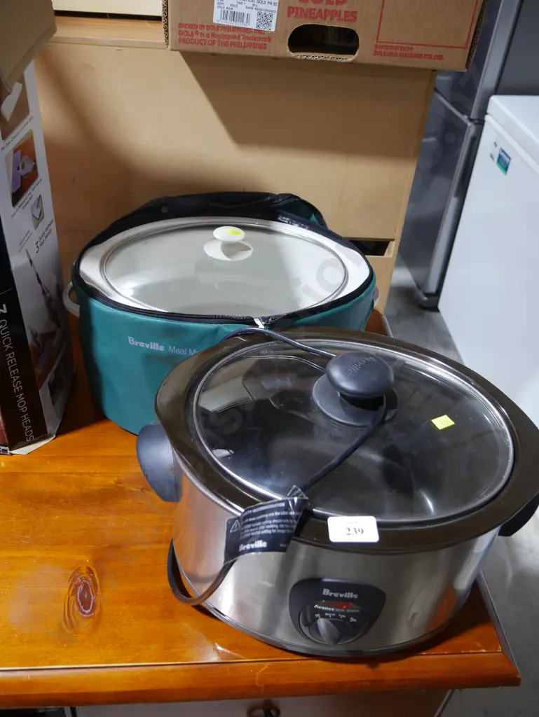 Two slow cookers Image 1++