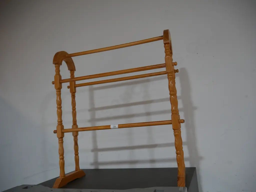 Towel rack Image 1++