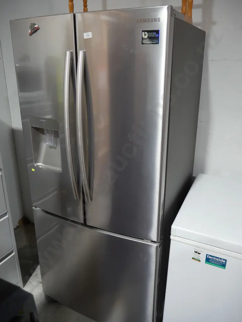 Samsung french door fridge freezer with water dispenser Image 1++
