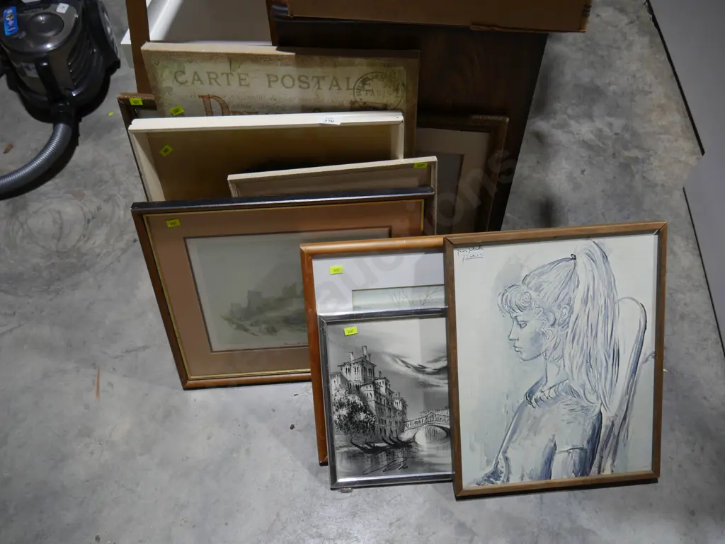 Assorted art Image 1++