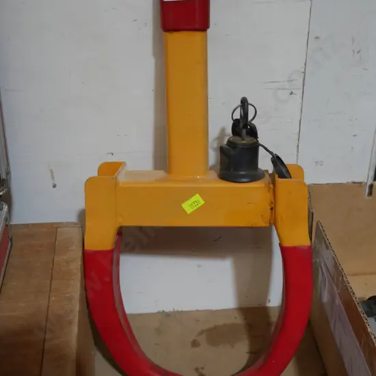 Wheel clamp