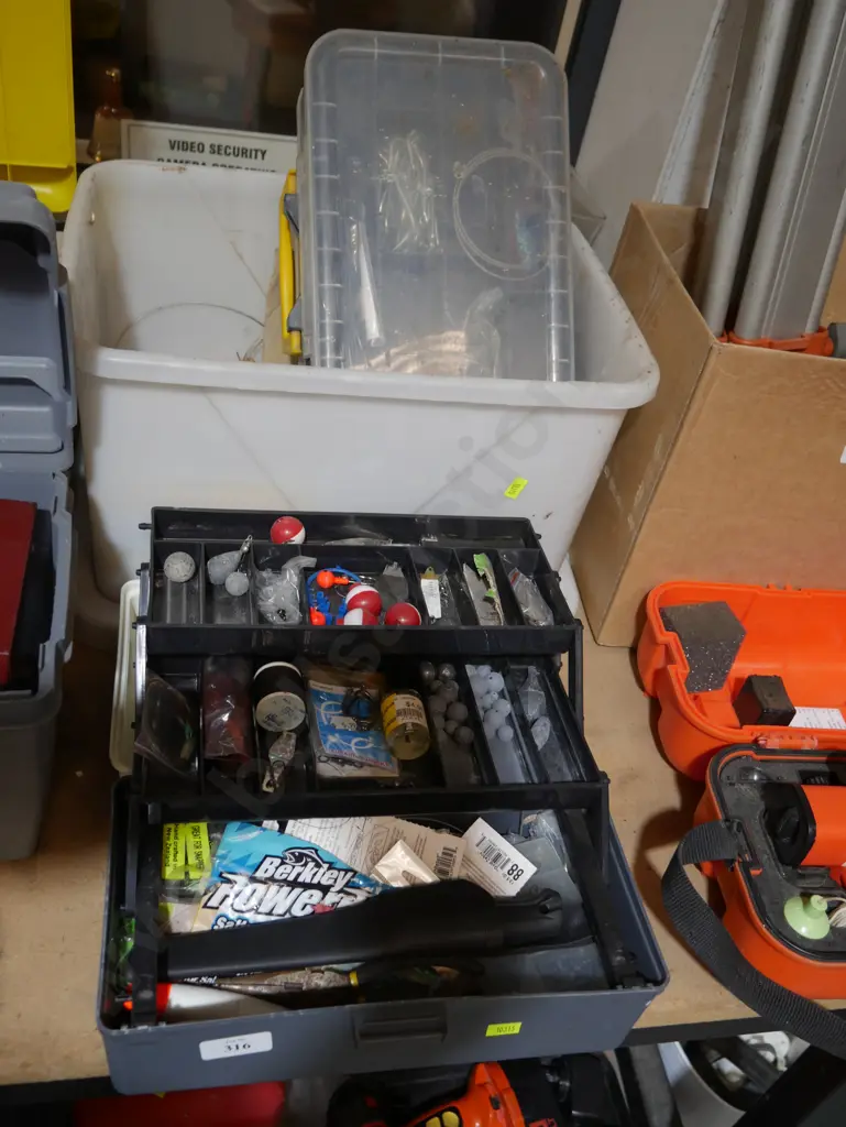 Tackle box, fishing gear Image 1++