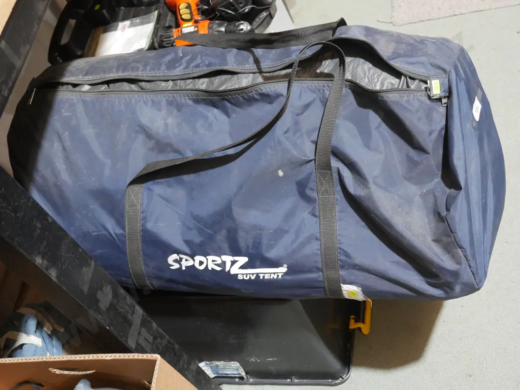 Sportz SUV tent Image 1++
