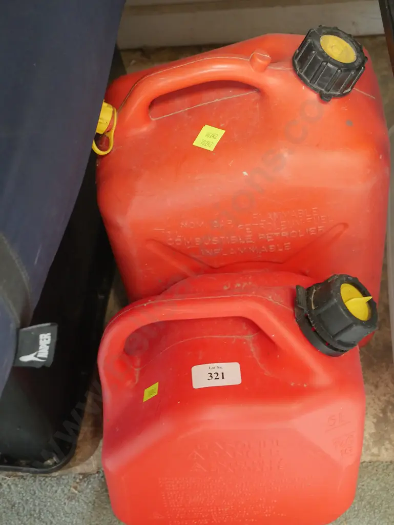 2 fuel cans Image 1++