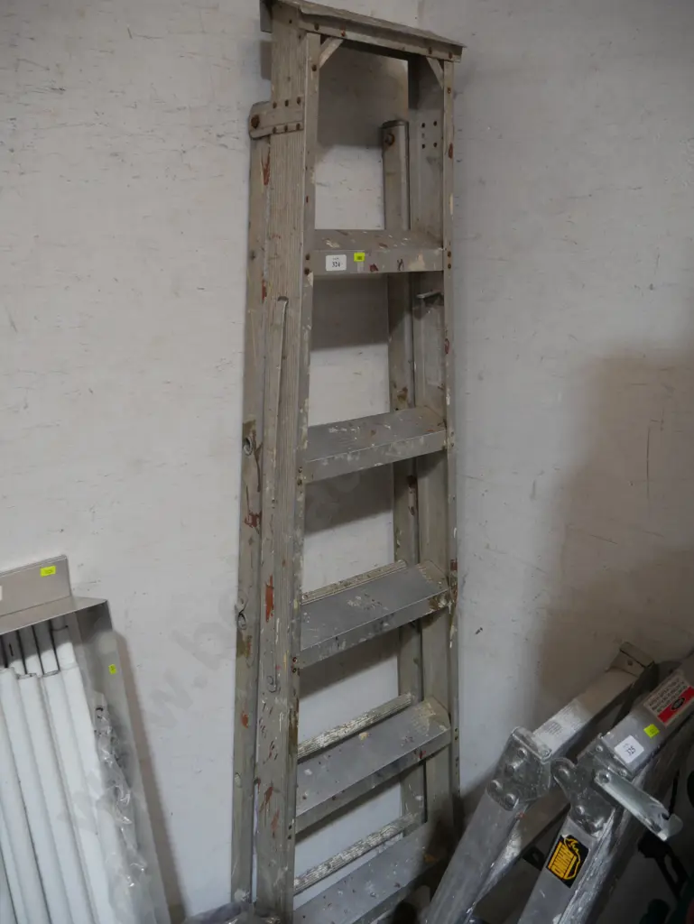 Ladder Image 1++