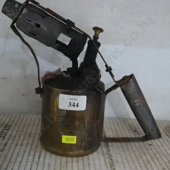 Blow torch