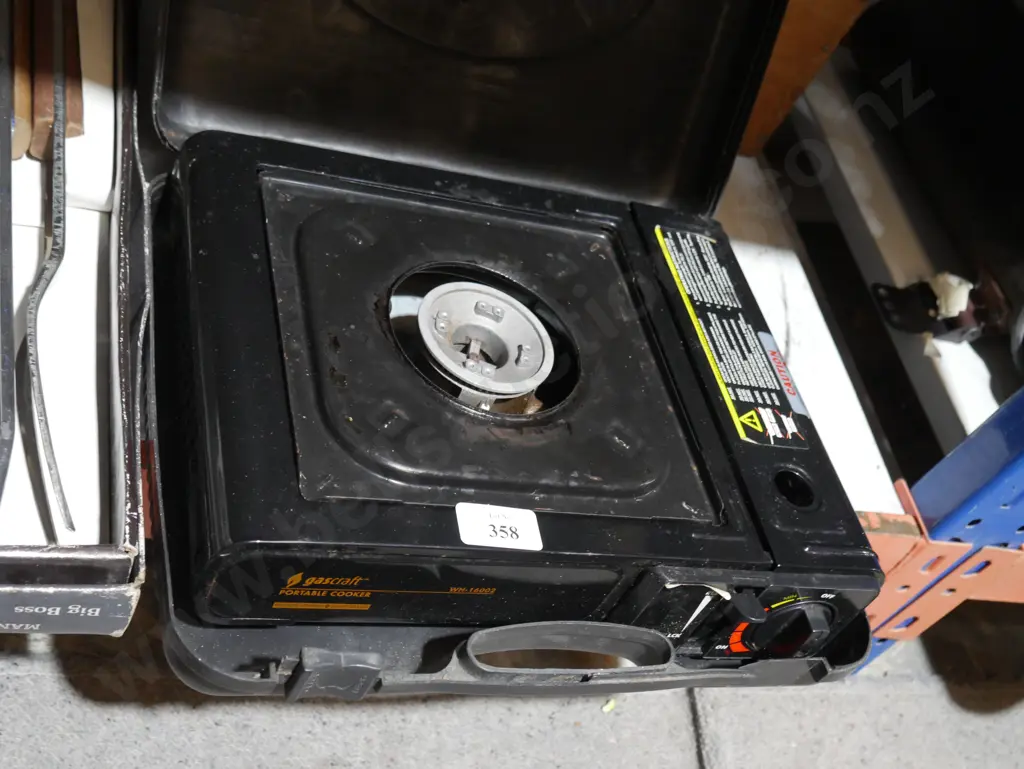Portable gas cooker Image 1++