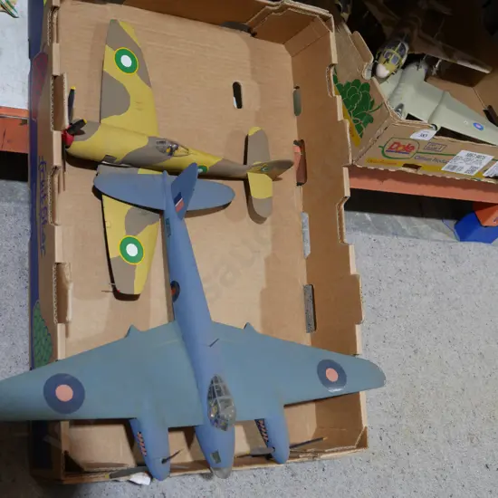 Model planes