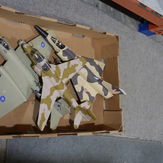 Model planes