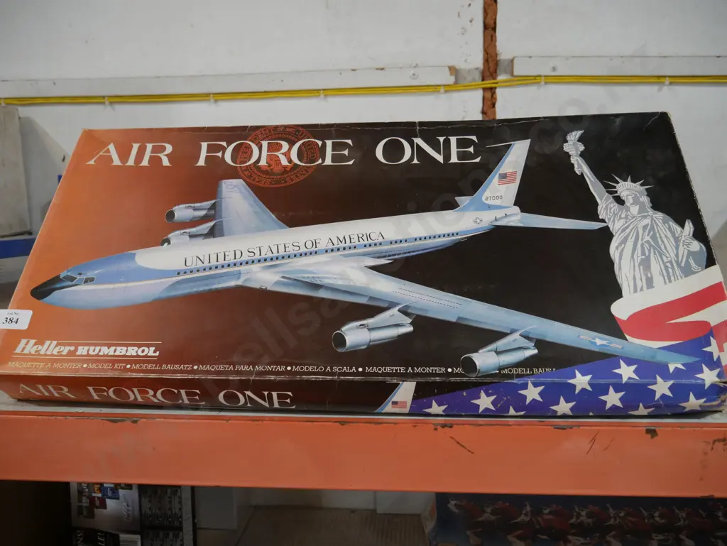 Air force One kitset model plane Image 1++
