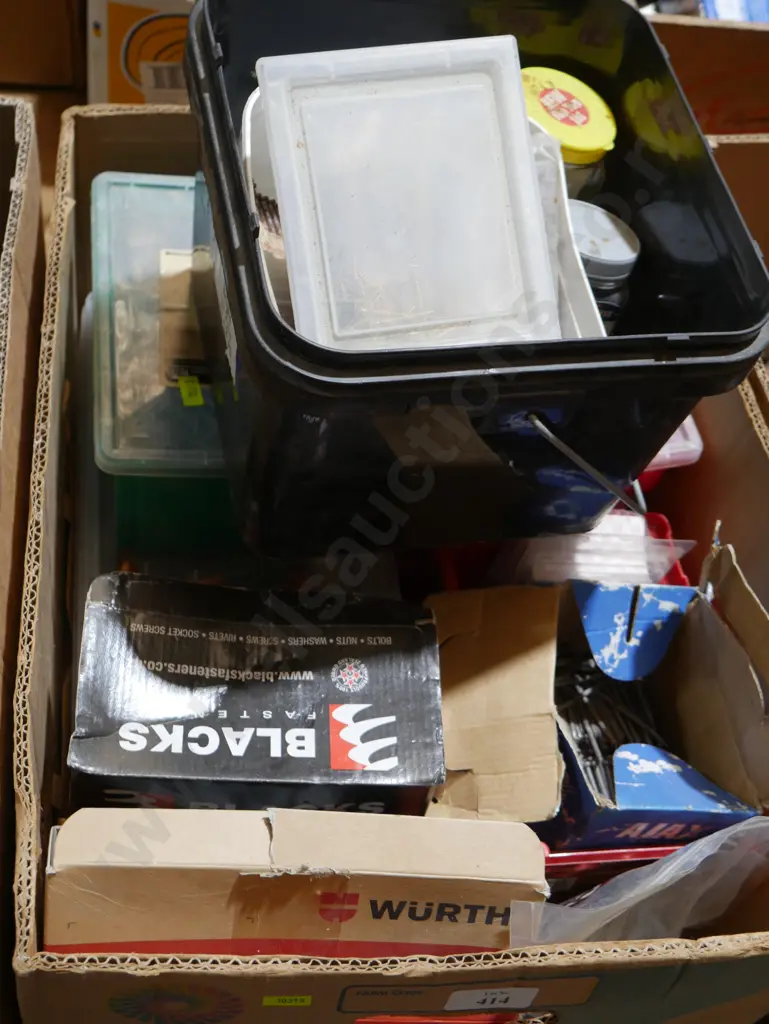 Assorted nails and screws etc Image 1++