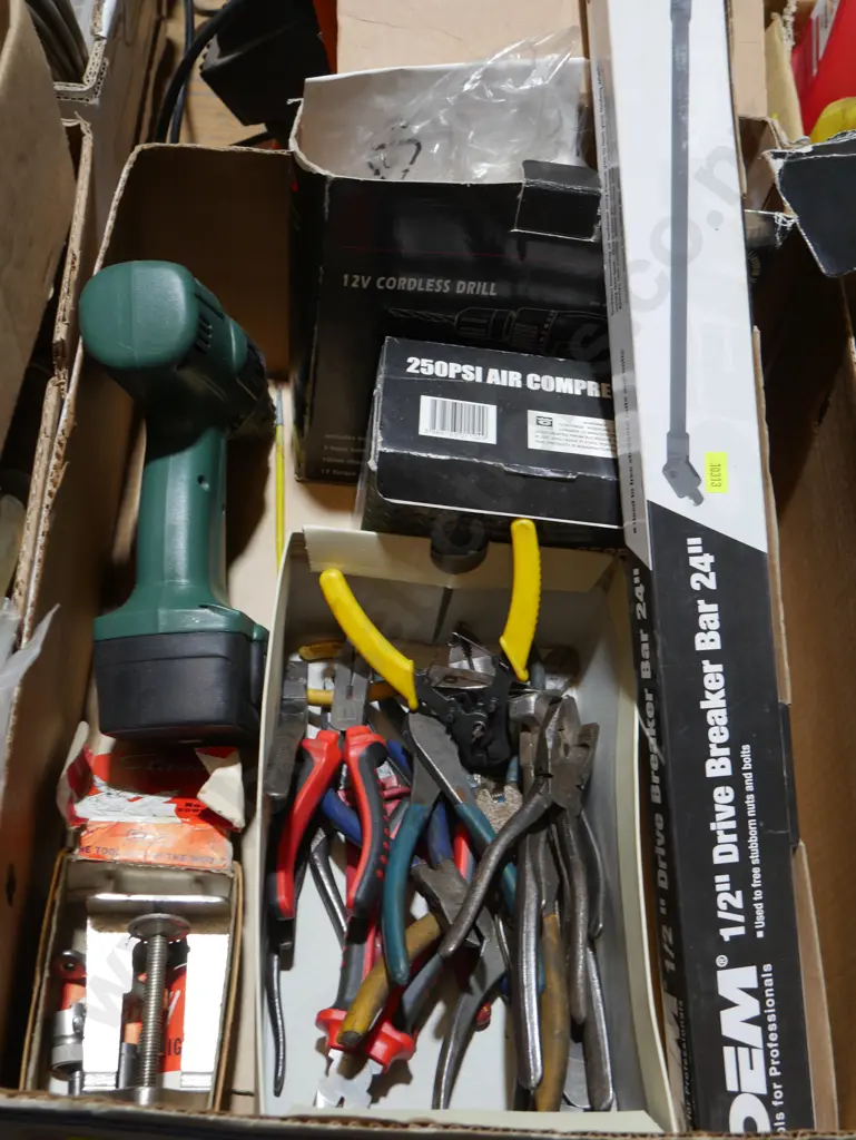 Assorted workshop tools Image 1++