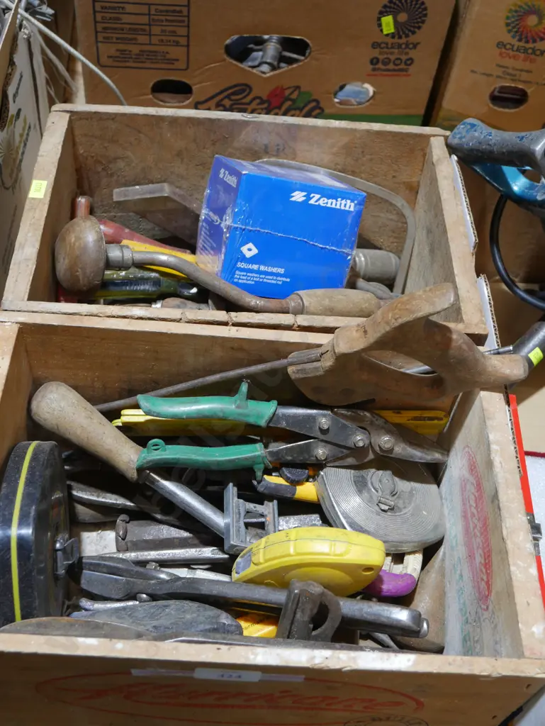 Assorted workshop tools Image 1++