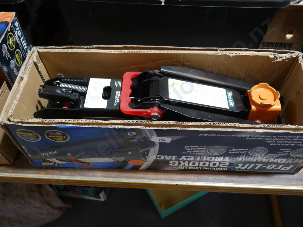 Trolley jack Image 1++