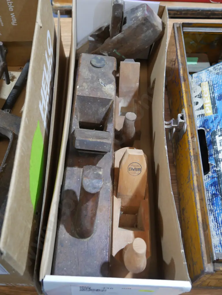 Assorted wood planes Image 1++