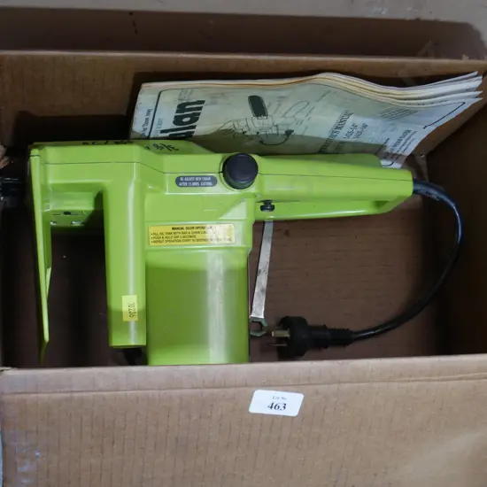 Poulan chainsaw