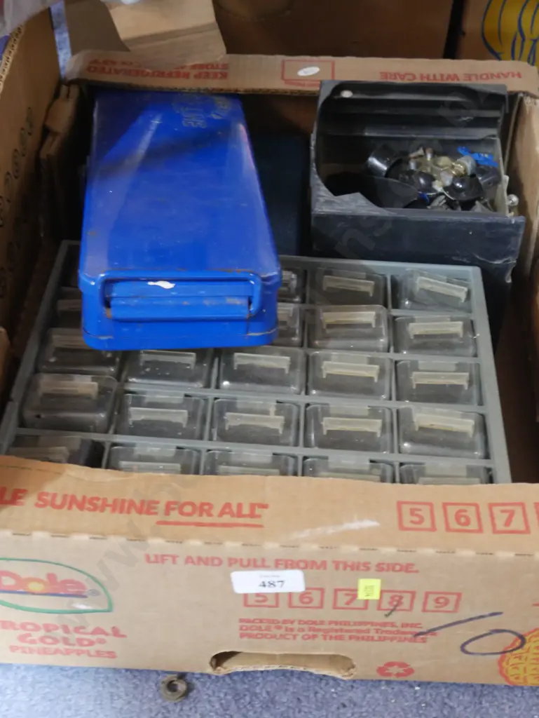 Organising drawers, nuts and bolts etc Image 1++