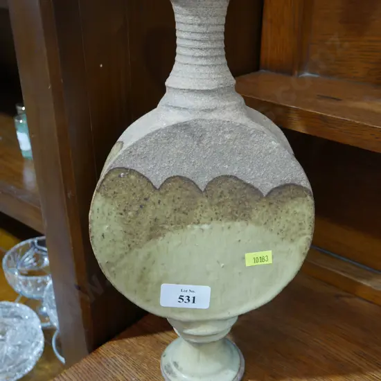 Pottery vase