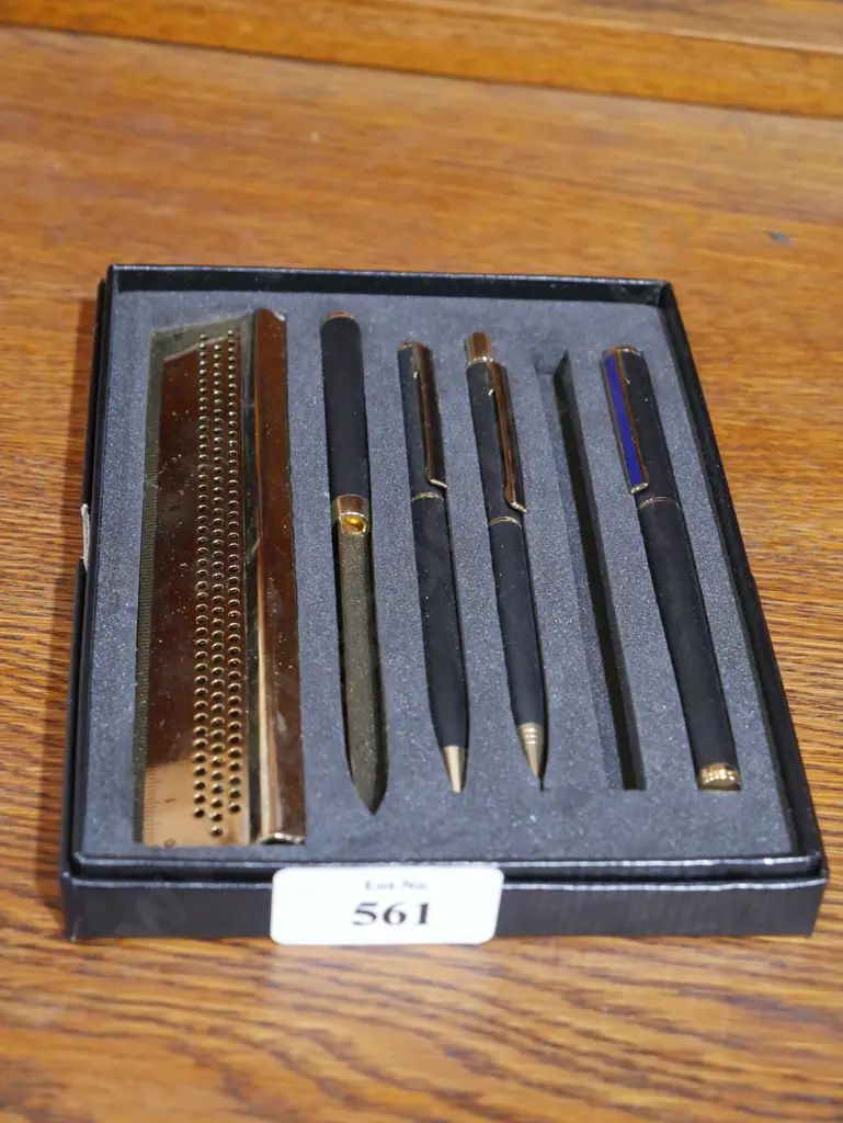 Pen set Image 1++