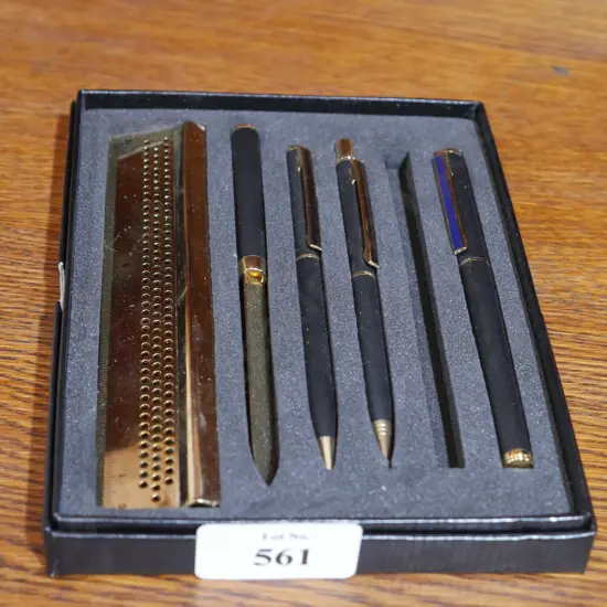 Pen set