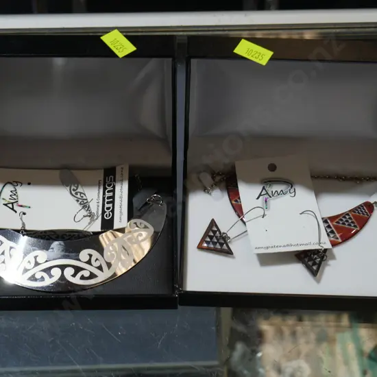 Costume jewellery