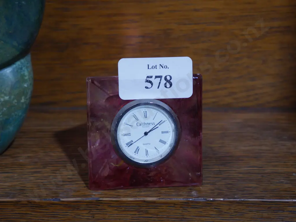 Cathithness glass clock Image 1++