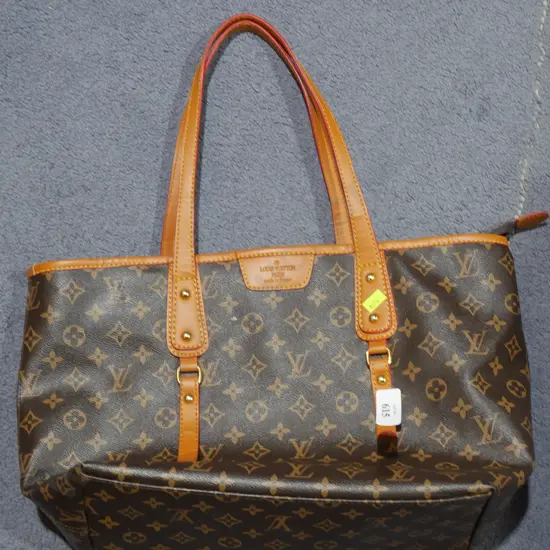 Replica Louis Vuitton bag
