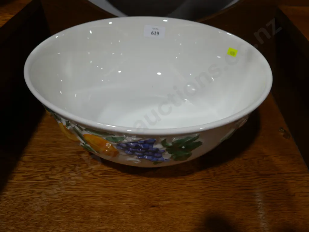 Antica Furnace fruit bowl Image 1++